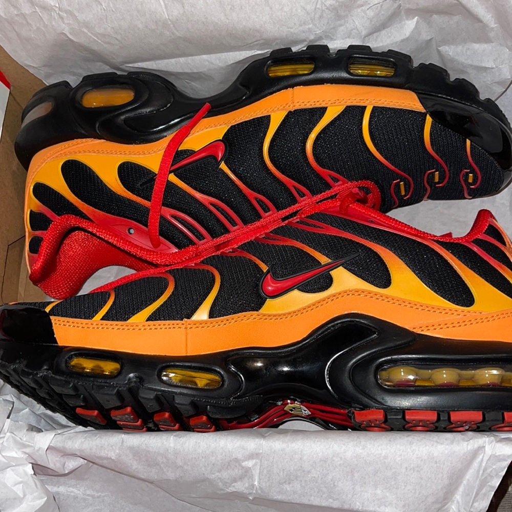 Men sneakers